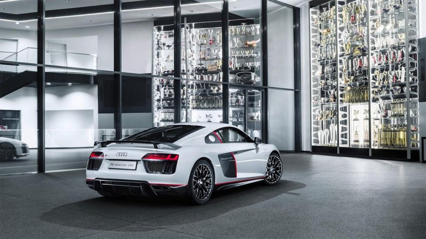 Audi r8 Coupe v10 Plus