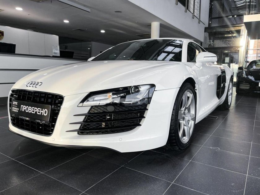 Ауди р8