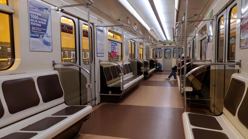 Вагон метро