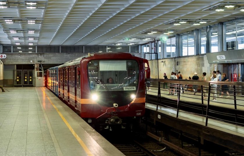 Вагон метро