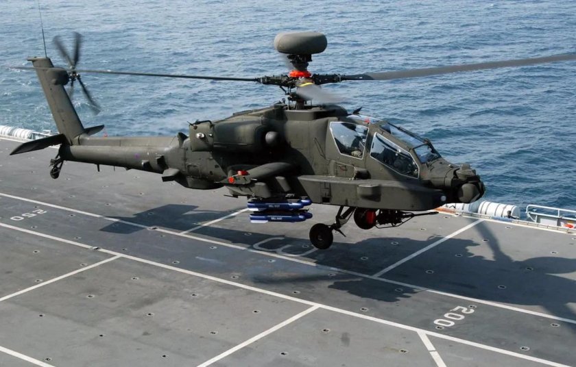 MCDONNELL Douglas Ah-64 Apache