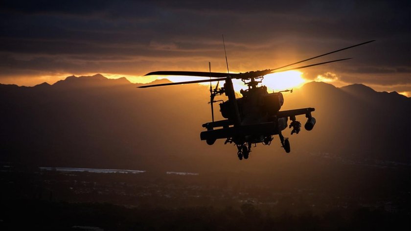 MCDONNELL Douglas Ah-64 Apache