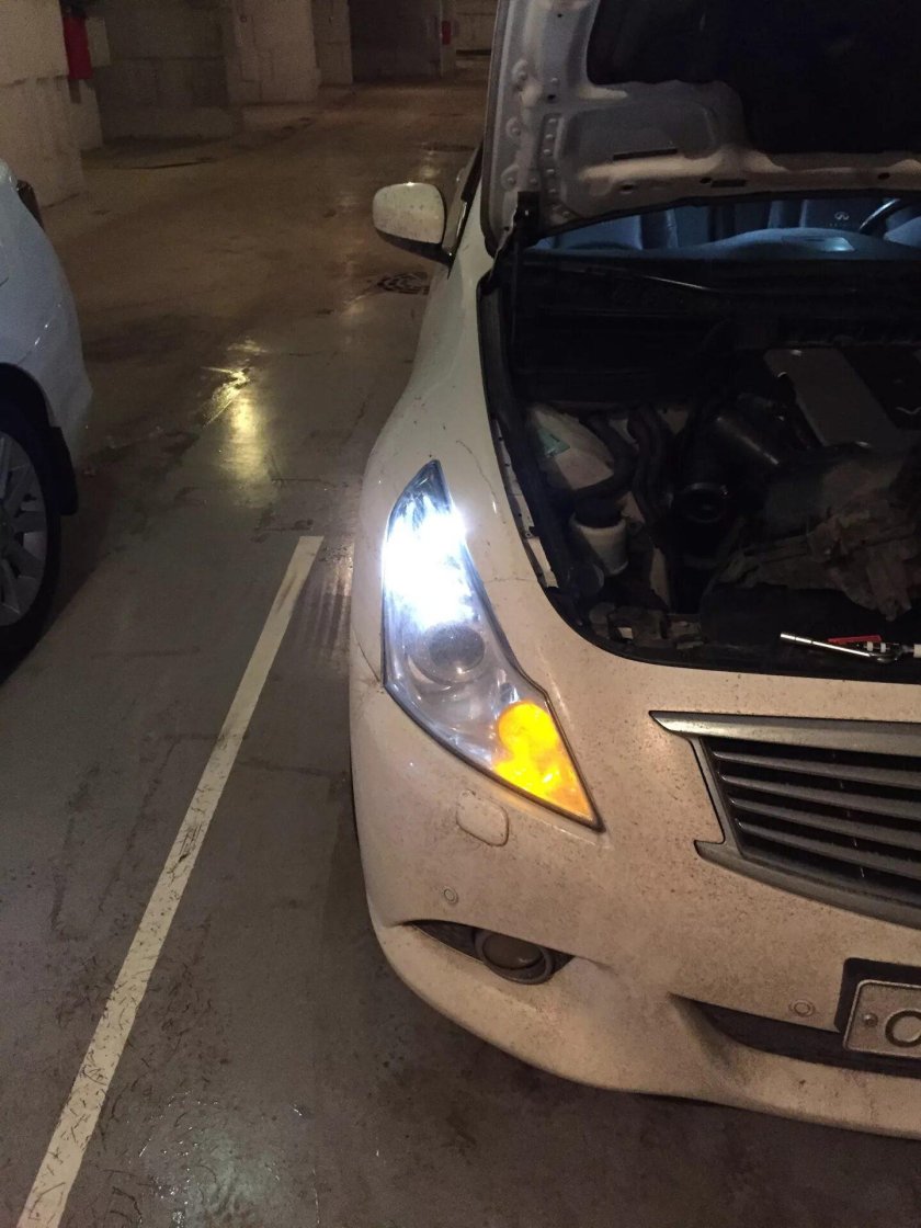 Габаритные огни Инфинити m37