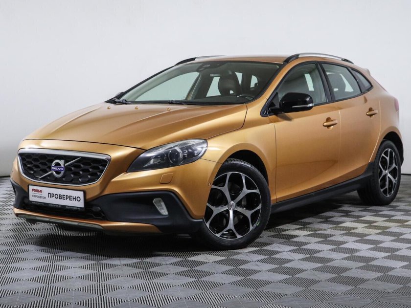 Volvo v40 Cross Country 2013