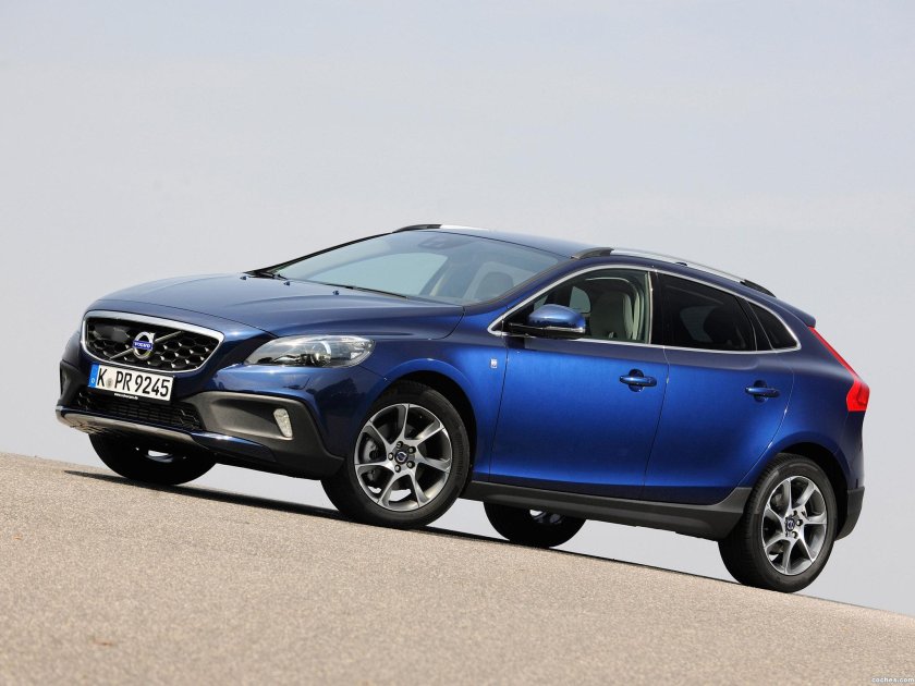 Volvo v40 Cross Country d2