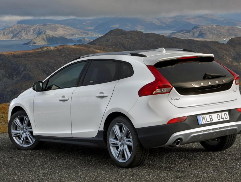 Вольво в40 кросс Кантри