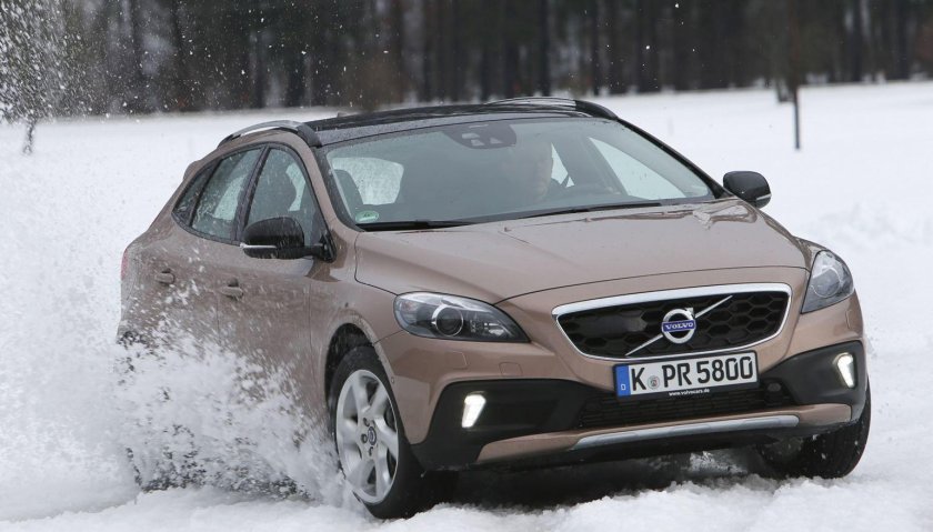 Вольво v40 Cross Country