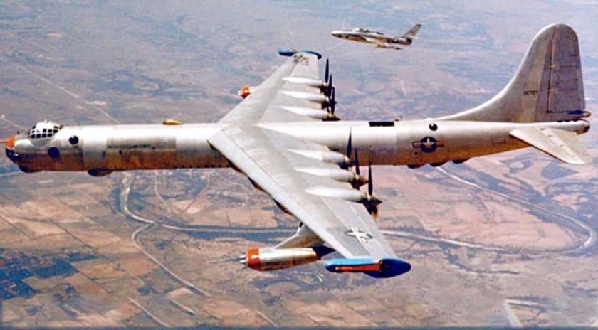 Самолёт Convair b 36