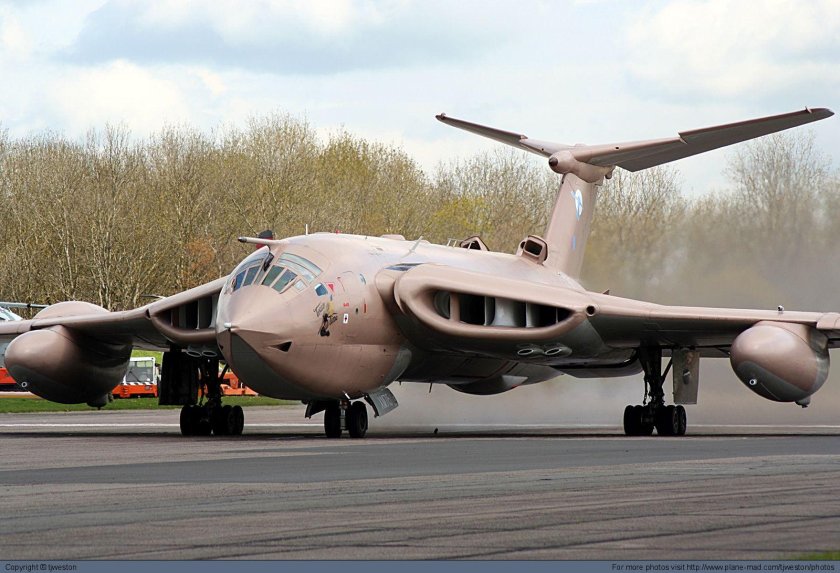 Handley-Page Victor самолёт