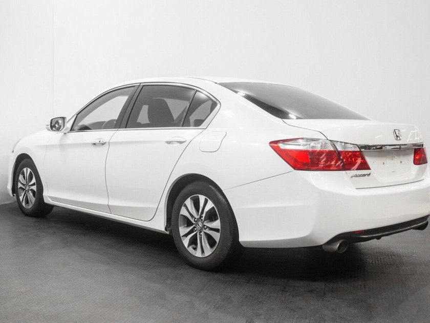 Хонда Аккорд 9 белая