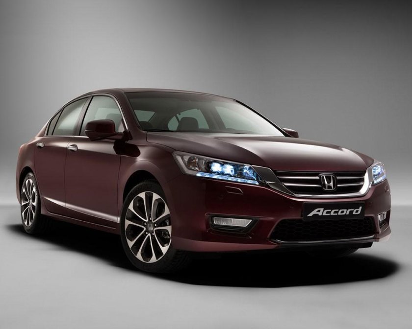 Honda Accord IX 2013