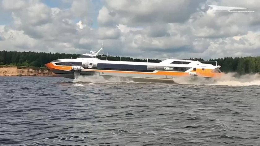 Метеор 120р катер