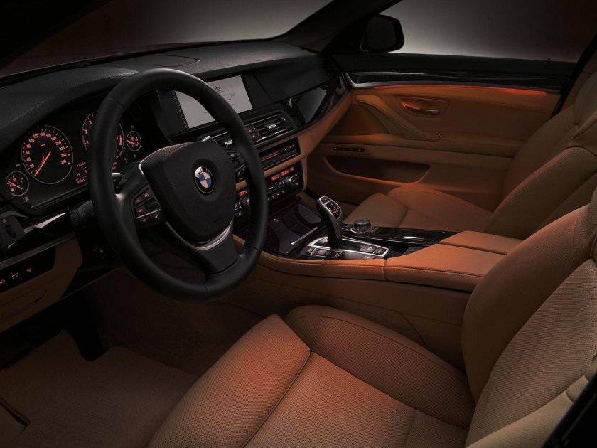 BMW 5 f10 Interior