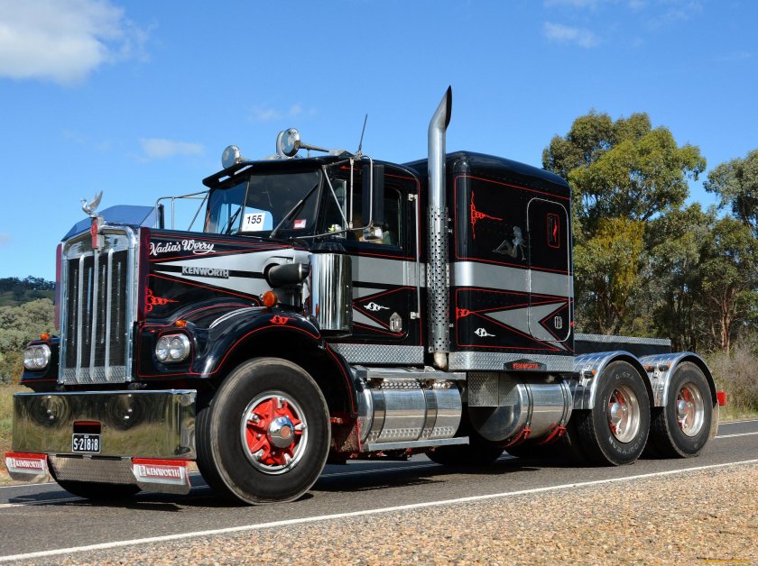 Тягач Кенворт т1700