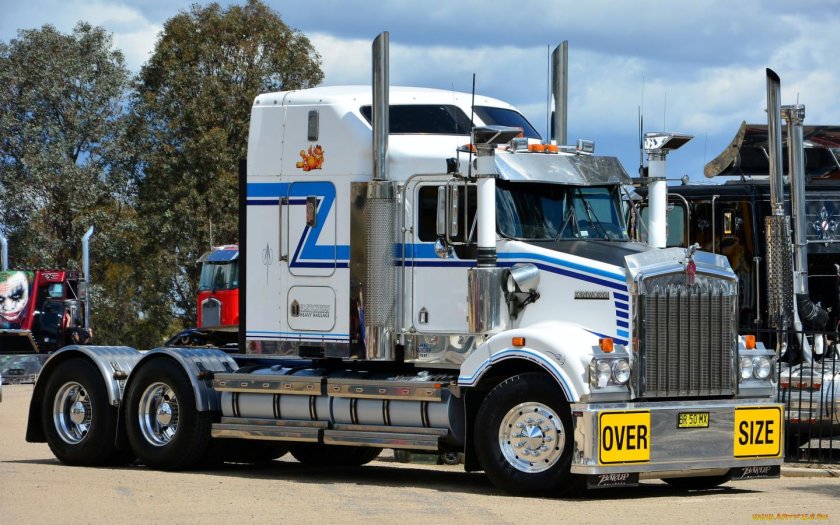 Полицейская машина Kenworth