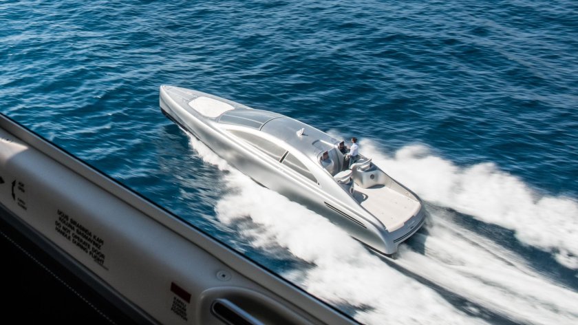 Mercedes Yacht