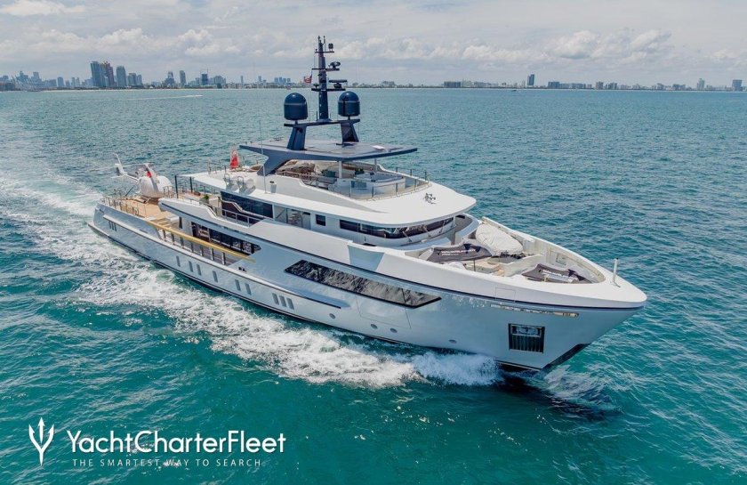 Моторная яхта калипсо