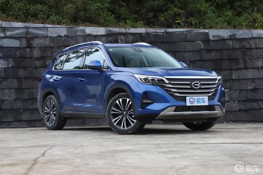 GAC gs5 кроссовер