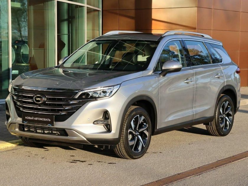 Серебряный GAC gs8 2