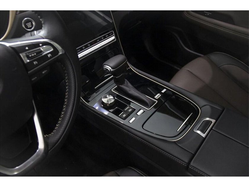 Серебряный GAC gs8 2