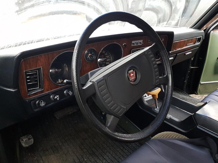 Приборная панель Чайка ГАЗ-14