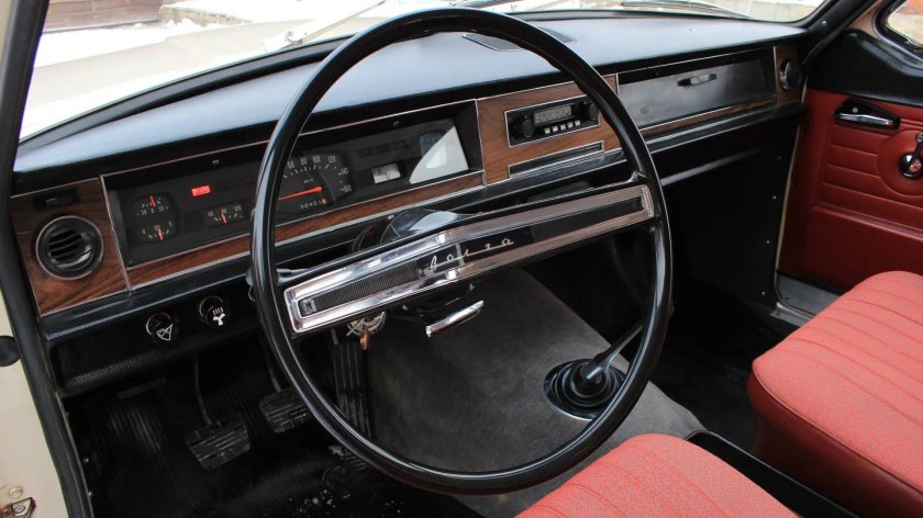 ГАЗ 24 салон