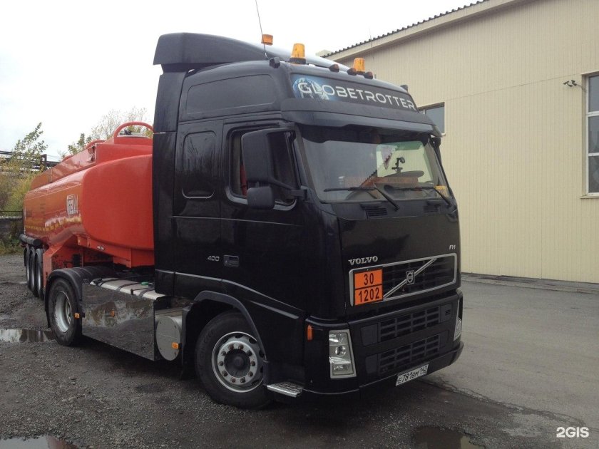 Вольво нефтевоз