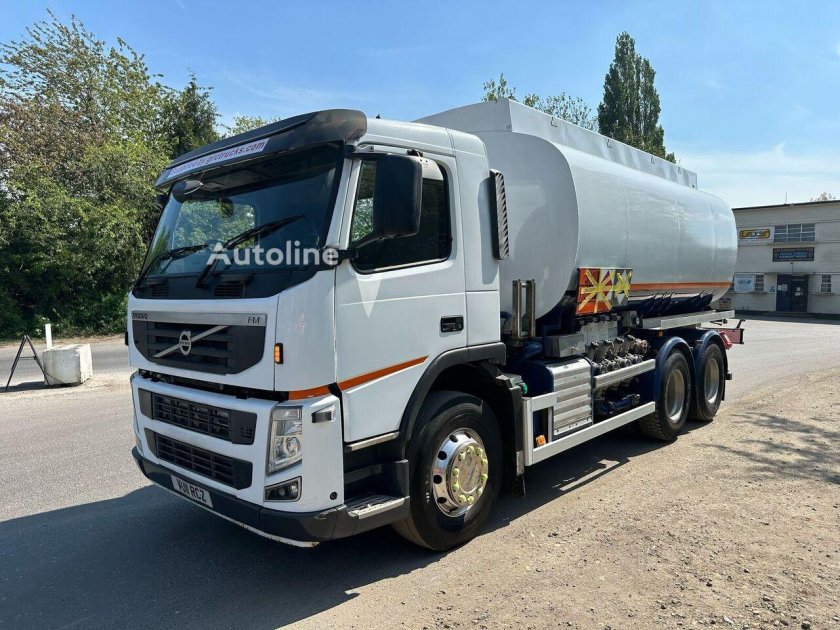 Грузовик бензовоз