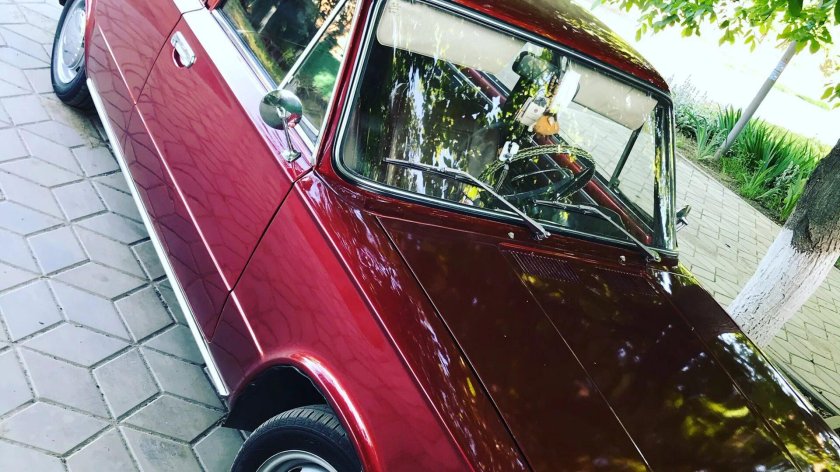 ВАЗ 21011 Вишневая