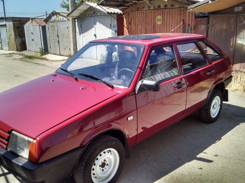 ВАЗ 2109 красный металлик