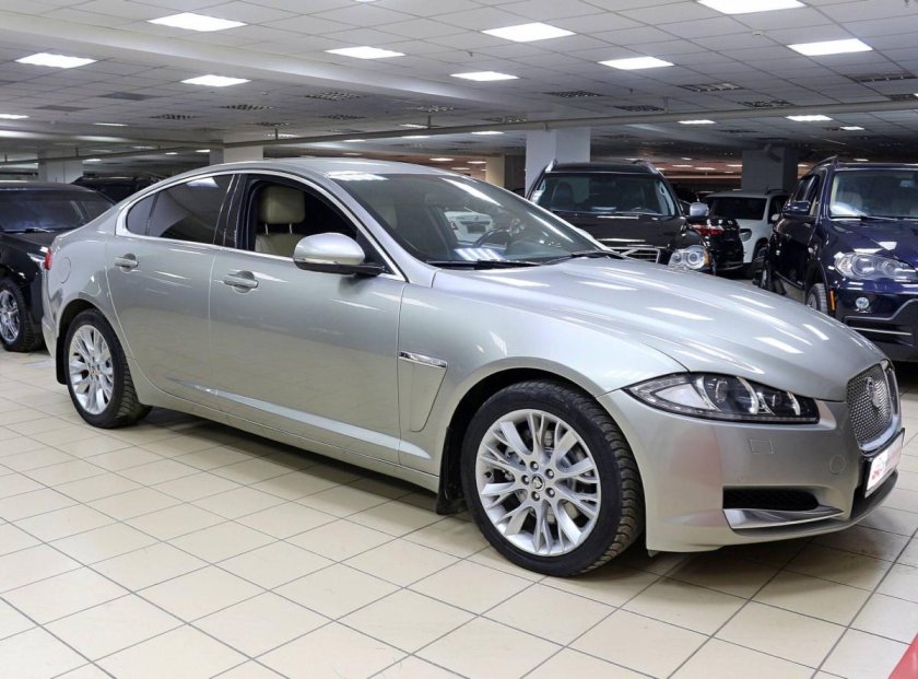 Jaguar xf 2014