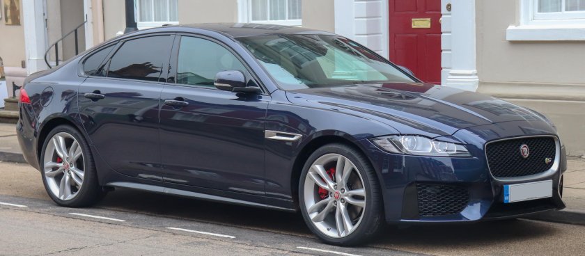 Jaguar XF x260