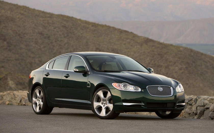Ягуар XF 2008