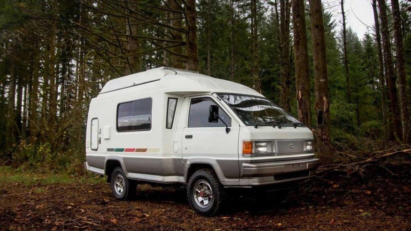 Toyota Town Ace Camper