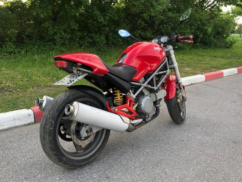 Ducati Monster 400