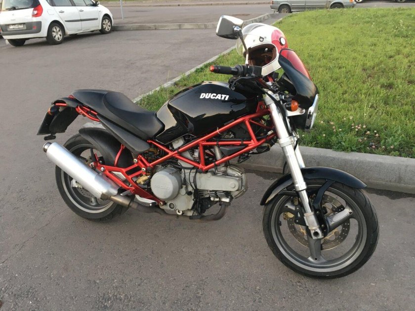 Ducati Monster 400