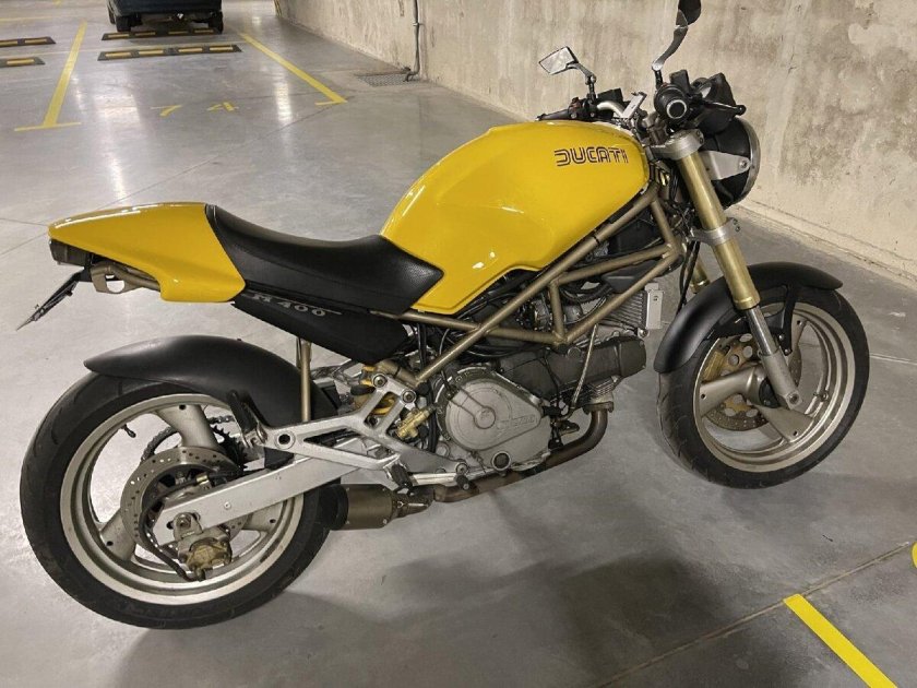 Дукати монстр 400