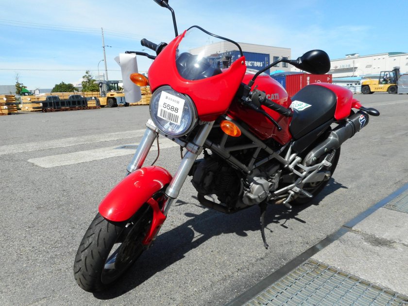 Ducati Monster 400 2004