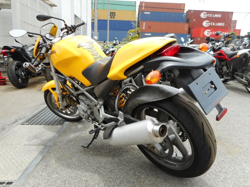 Дукати монстр 400