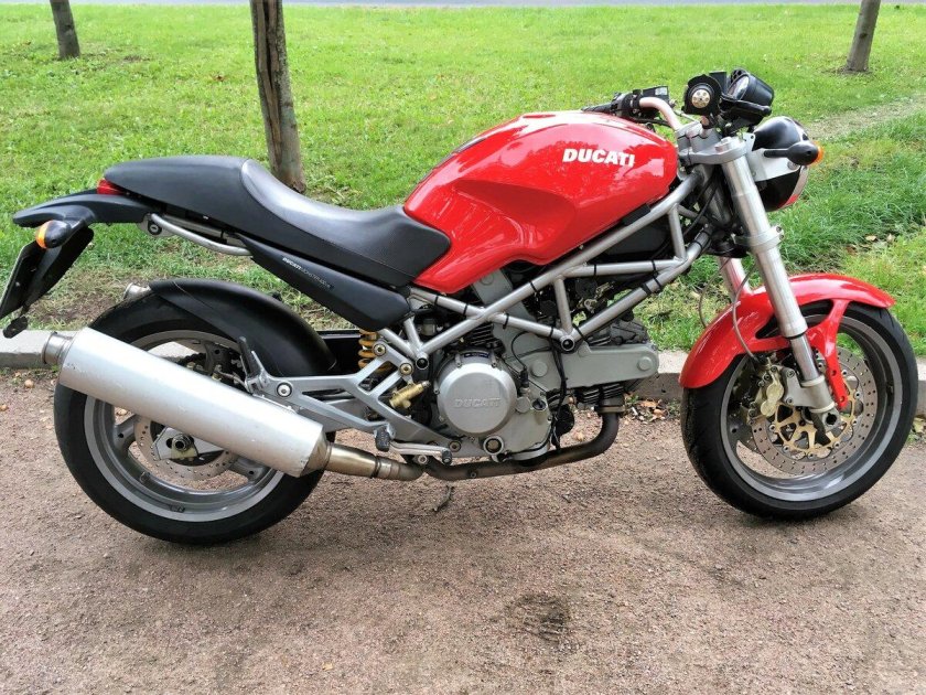Ducati Monster 400