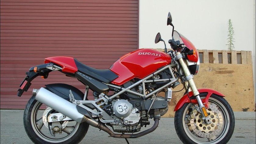 Ducati Monster 900
