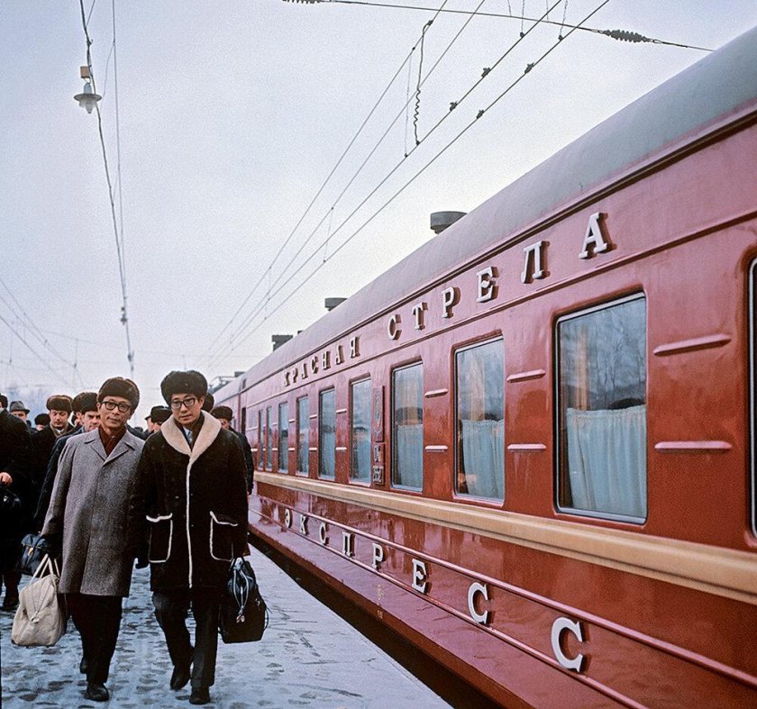 Фирменный поезд красная стрела