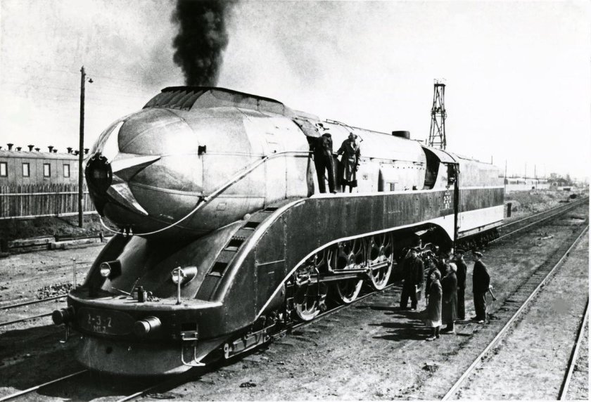 Паровоз Иосиф Сталин