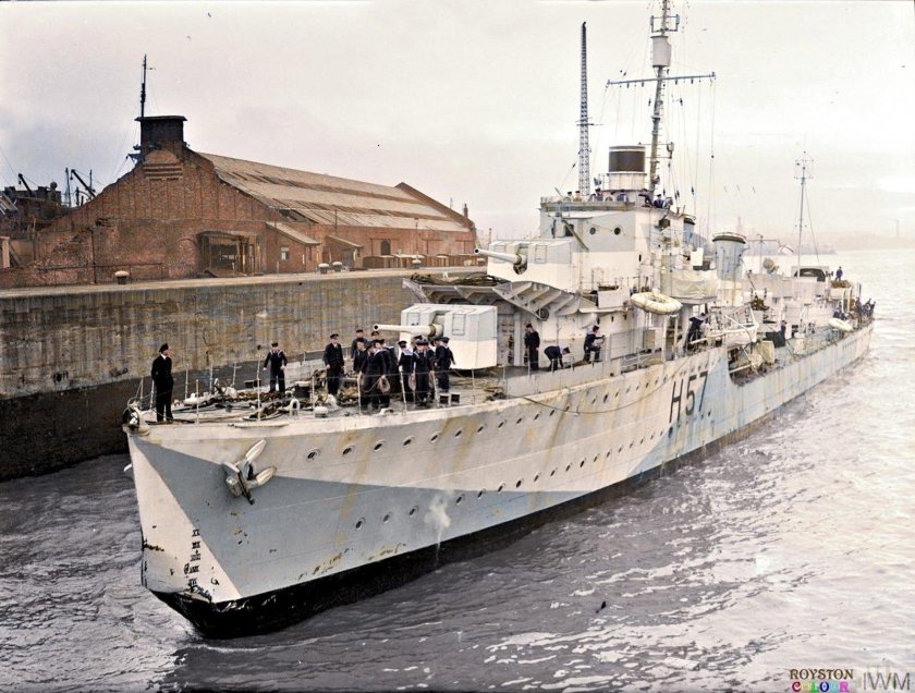 HMS Hesperus h57