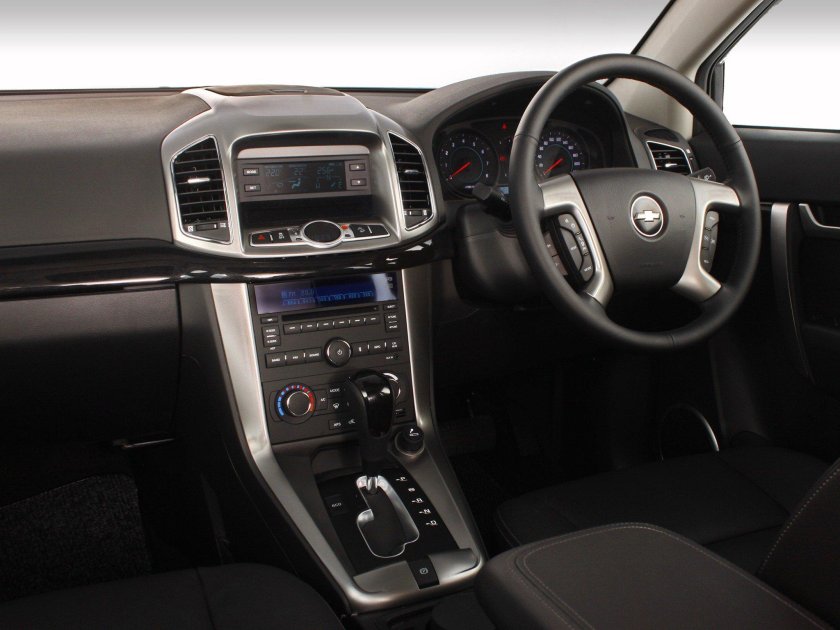 Chevrolet Captiva 2011 салон