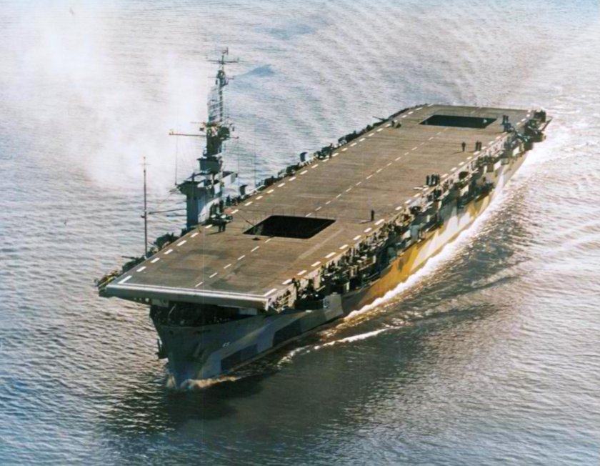 Эскортный авианосец Лонг Айленд