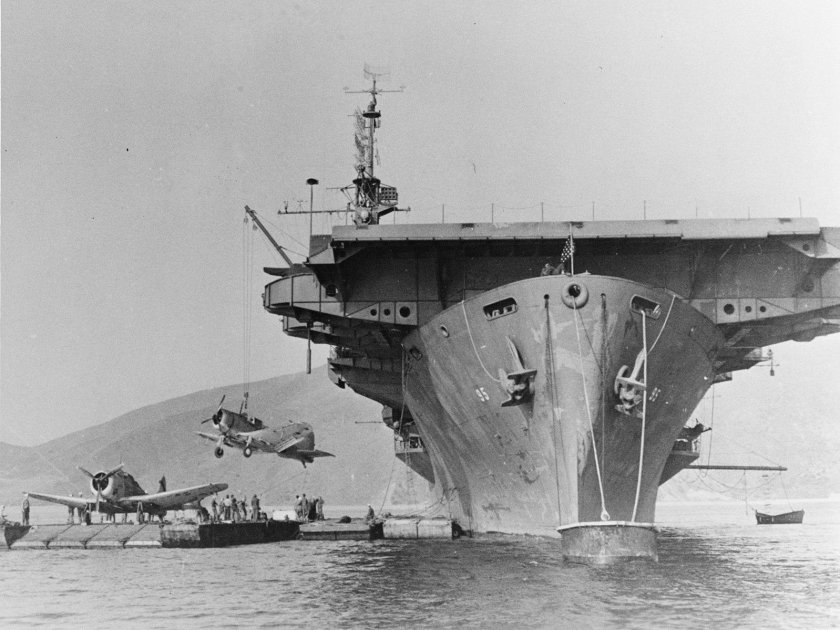 Эскортный авианосец Касабланка