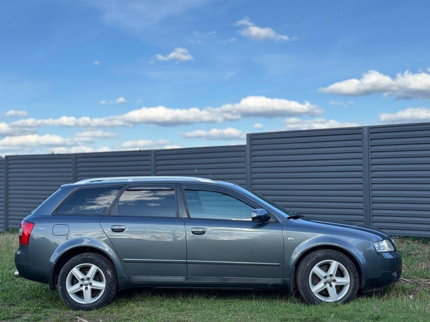 Ауди а4 авант 2003 год