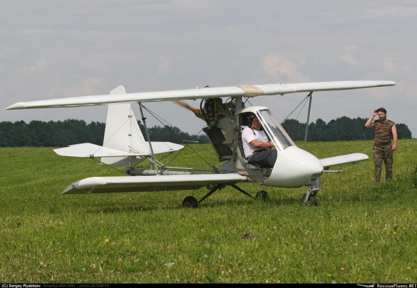 Самолёт авиатика 890у