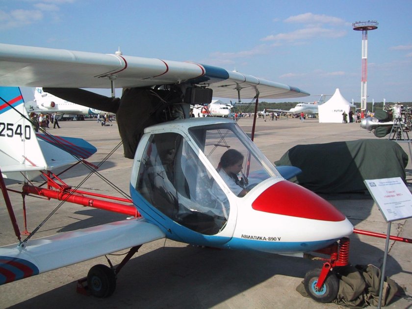 Авиатика 890